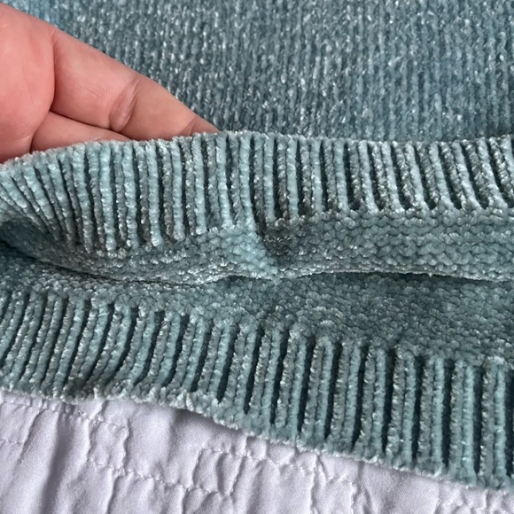 ZAFUL Velour teal crop sweater - Picture 2 of 3